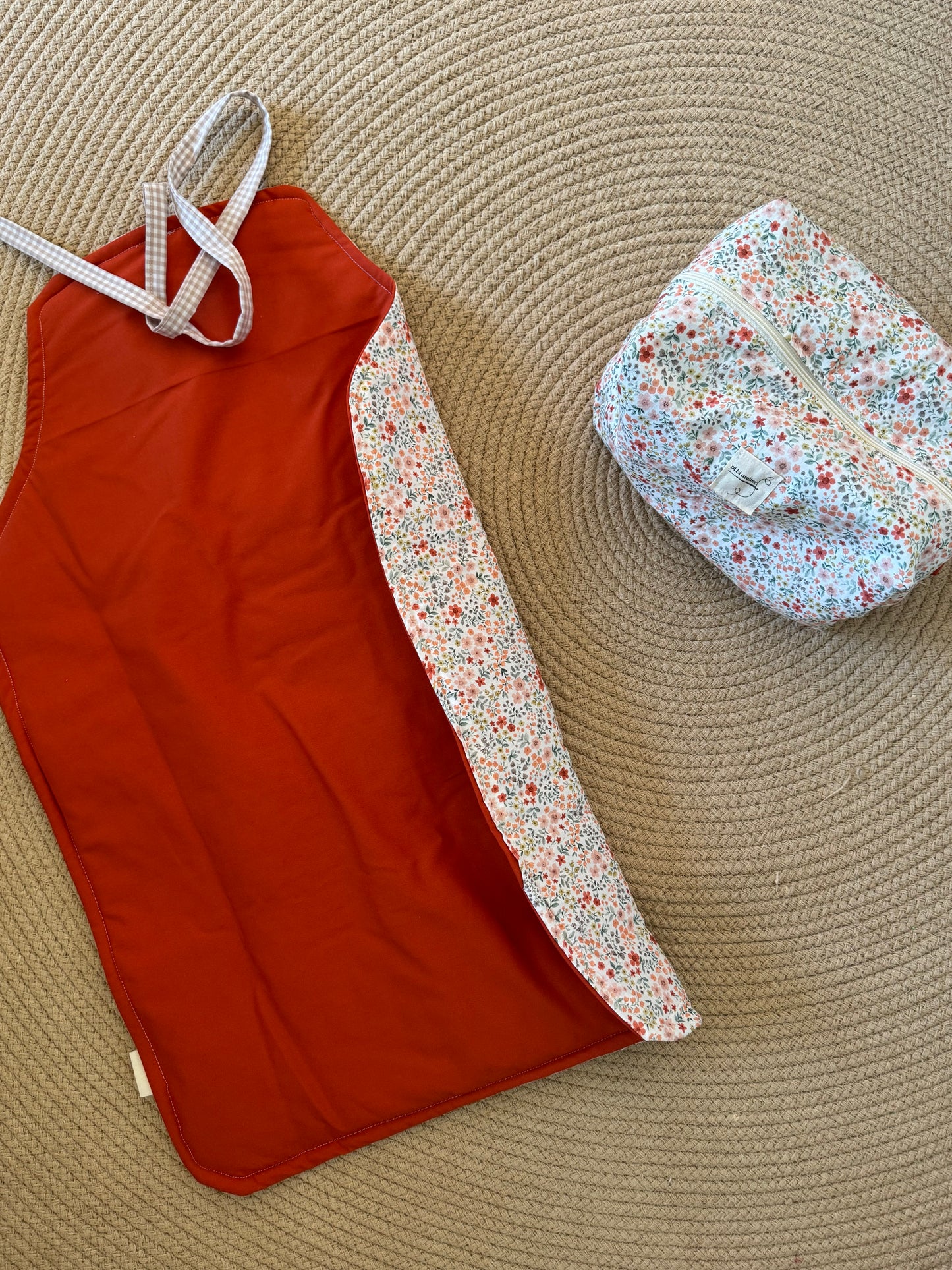 Astuccio con fasciatoio e mussola