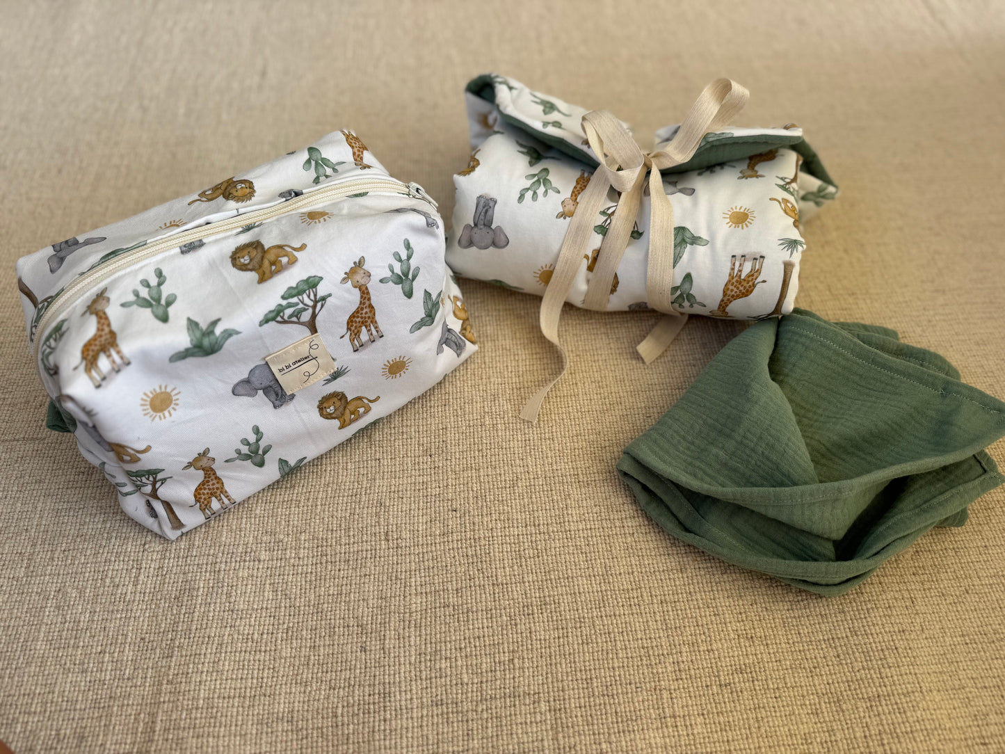 Astuccio con fasciatoio e mussola